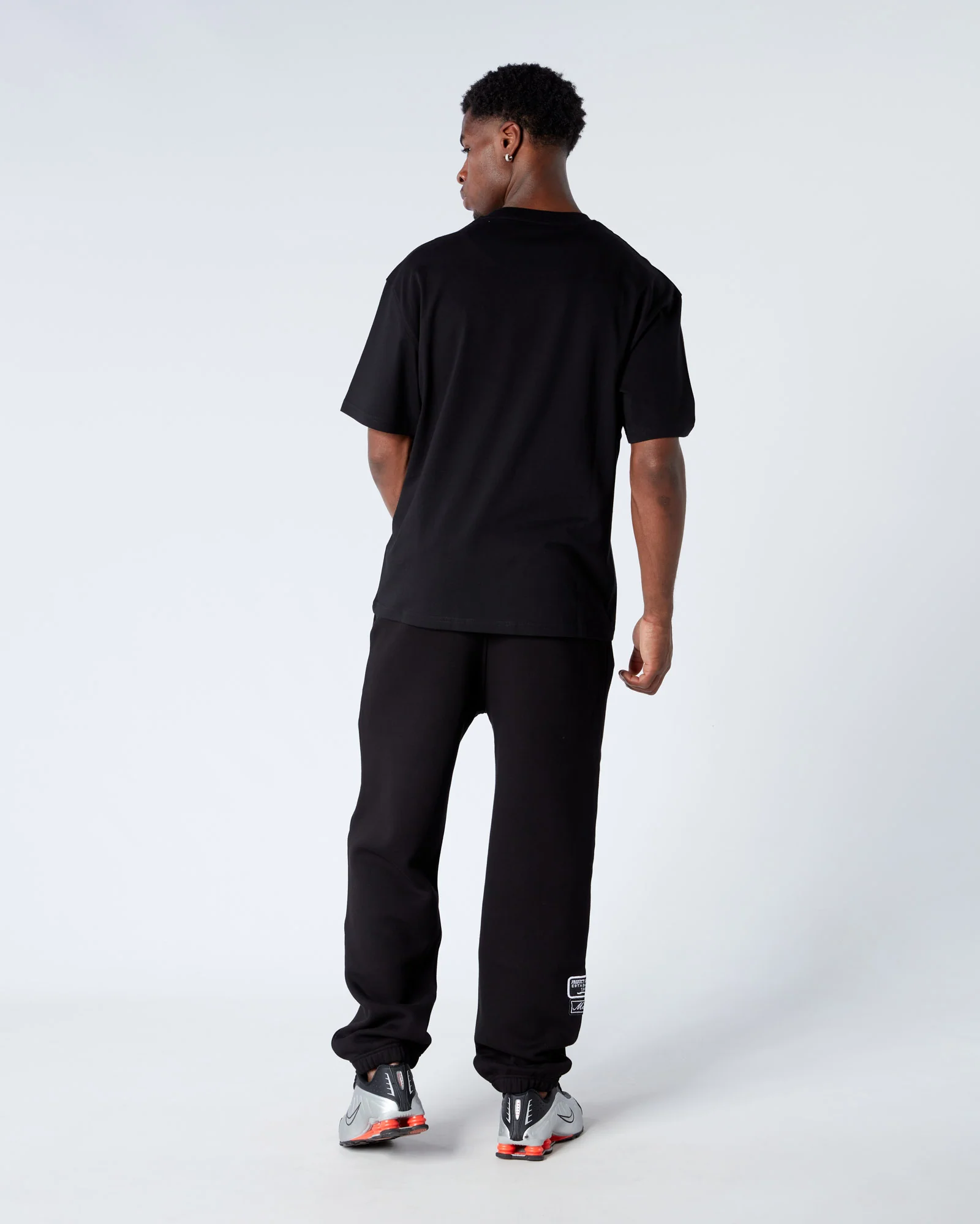 Mono Badge Relaxed Tshirt Black - Image 5