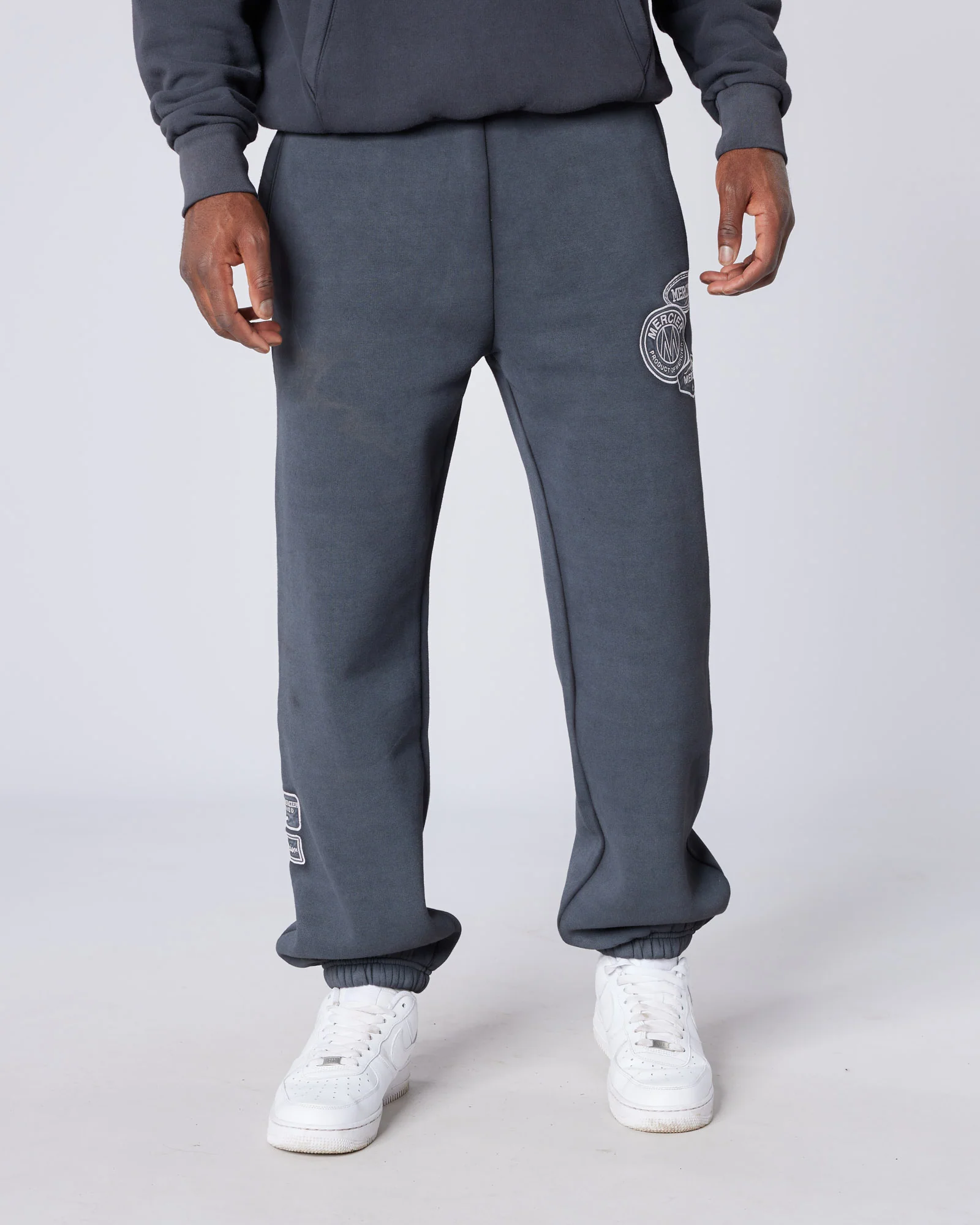 Washed Badge Joggers Black - Image 3
