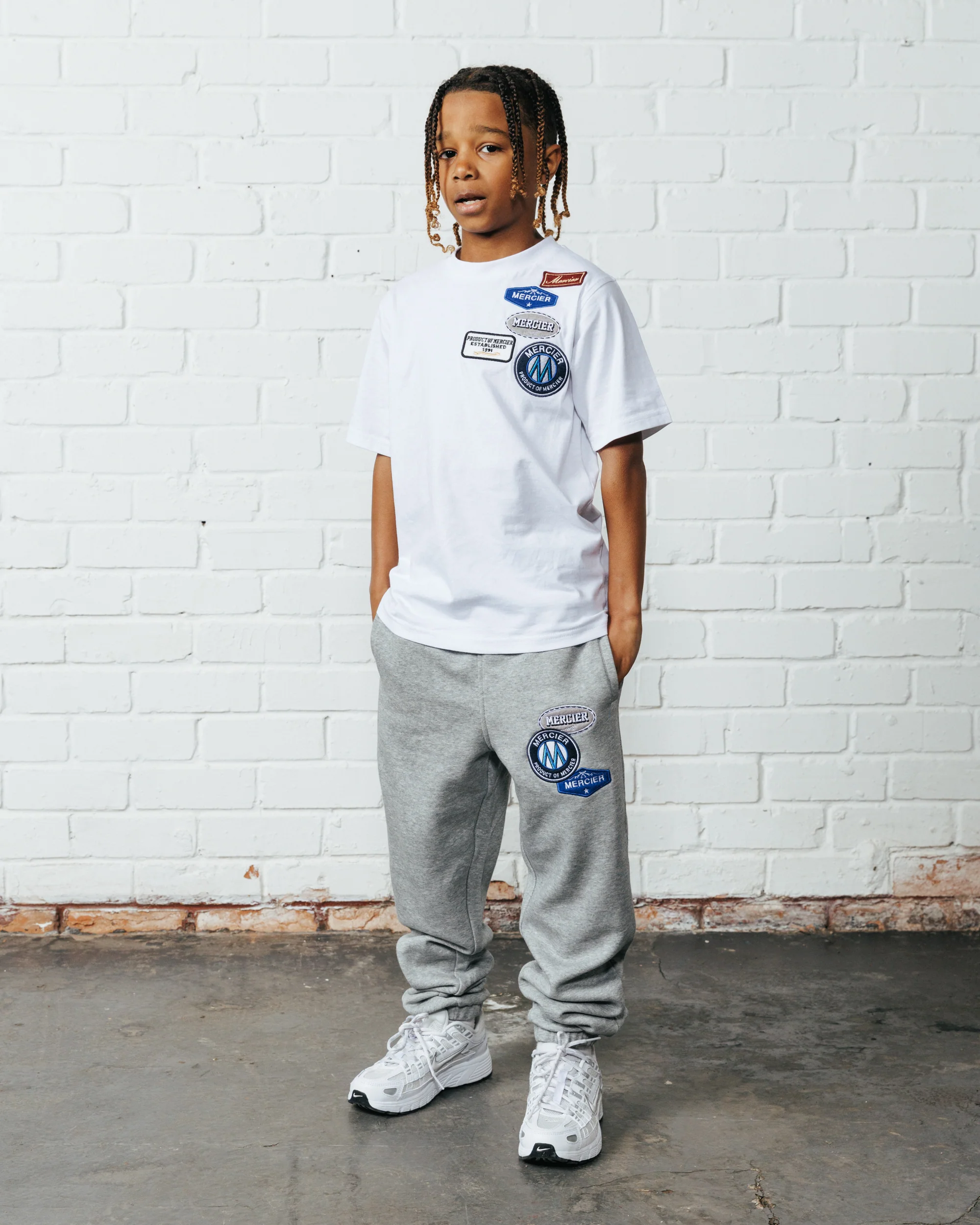 Junior OG Badge Joggers Grey - Image 5